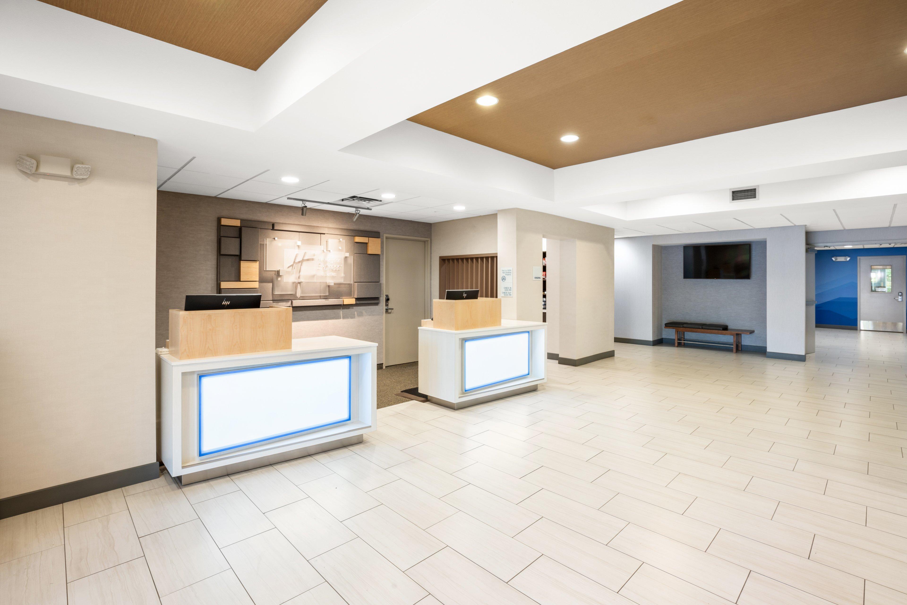 Holiday Inn Express Hotel & Suites Marysville By Ihg Екстериор снимка