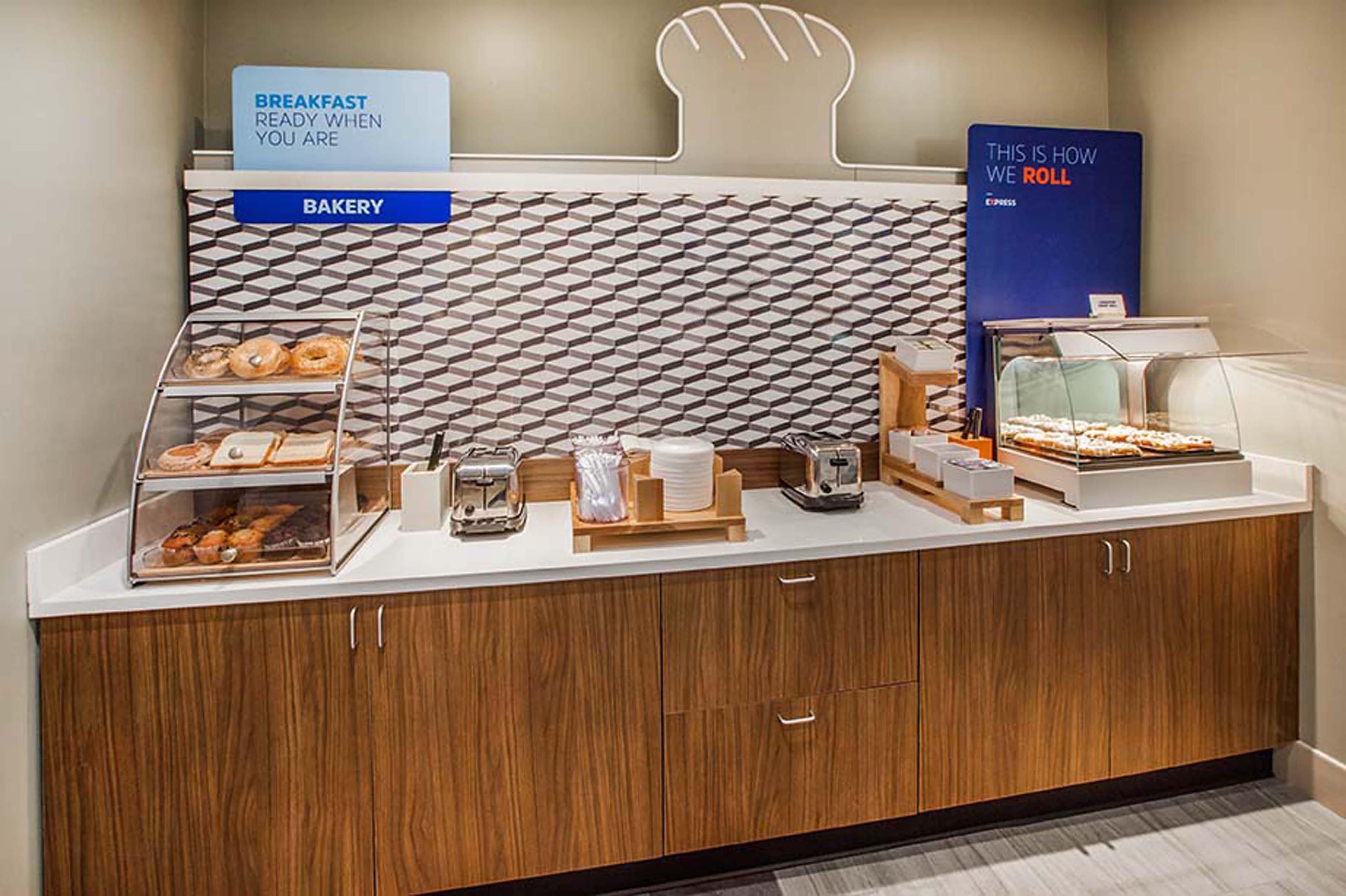 Holiday Inn Express Hotel & Suites Marysville By Ihg Екстериор снимка
