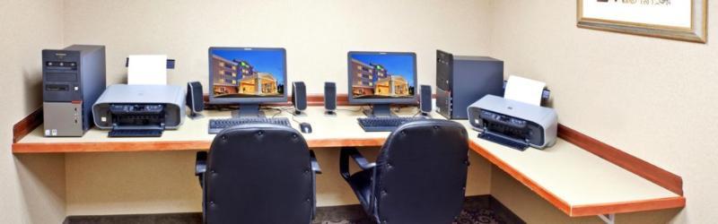 Holiday Inn Express Hotel & Suites Marysville By Ihg Екстериор снимка